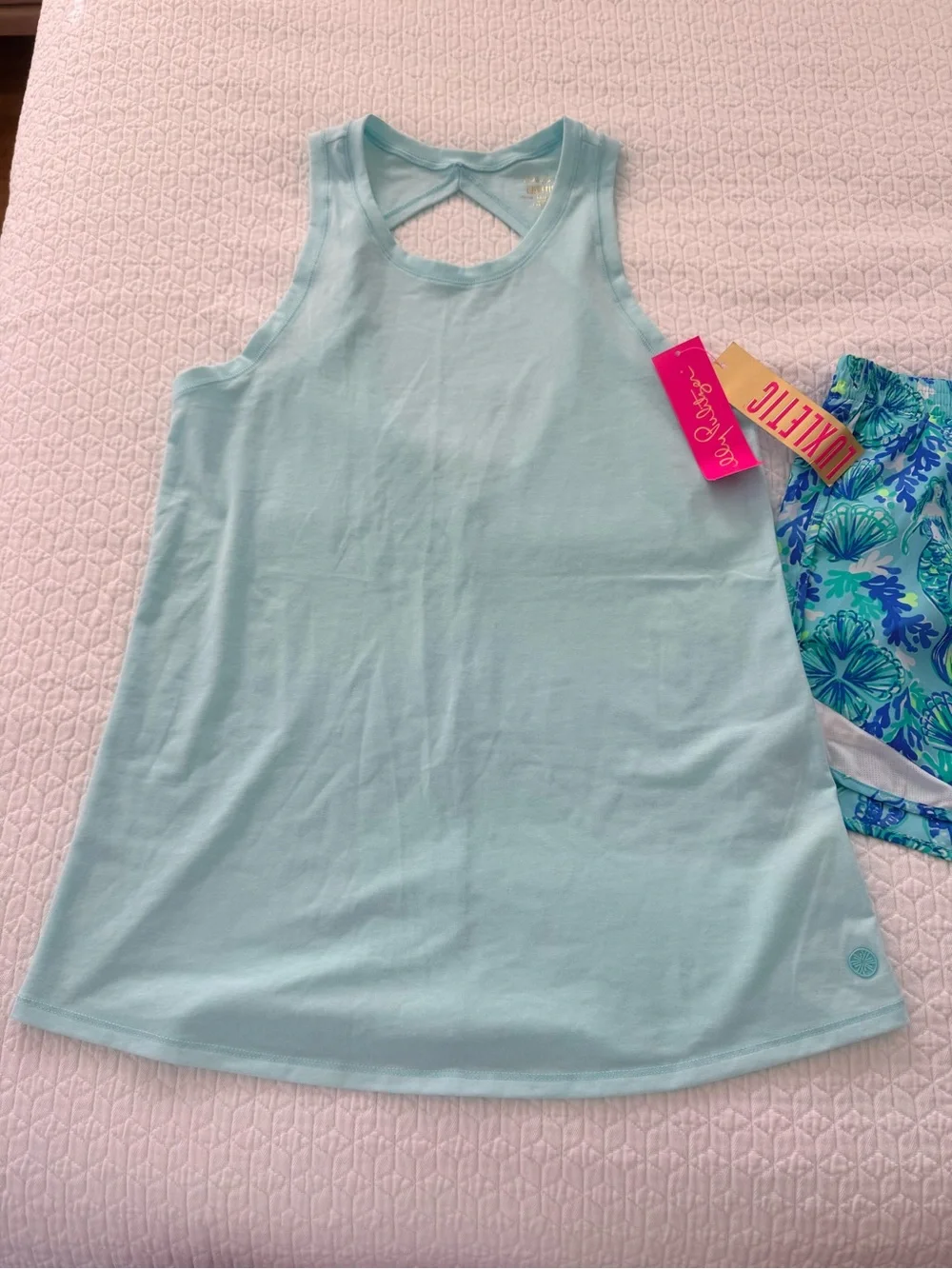 S- Lilly Pulitzer Seafoam Racerback Tank and M- Ocean Trail Shorts - Picture 2 of 12